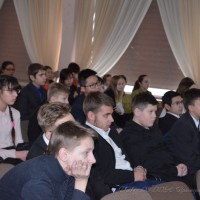 Нам не забыть эти дни