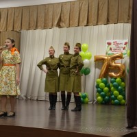 Нам не забыть эти дни